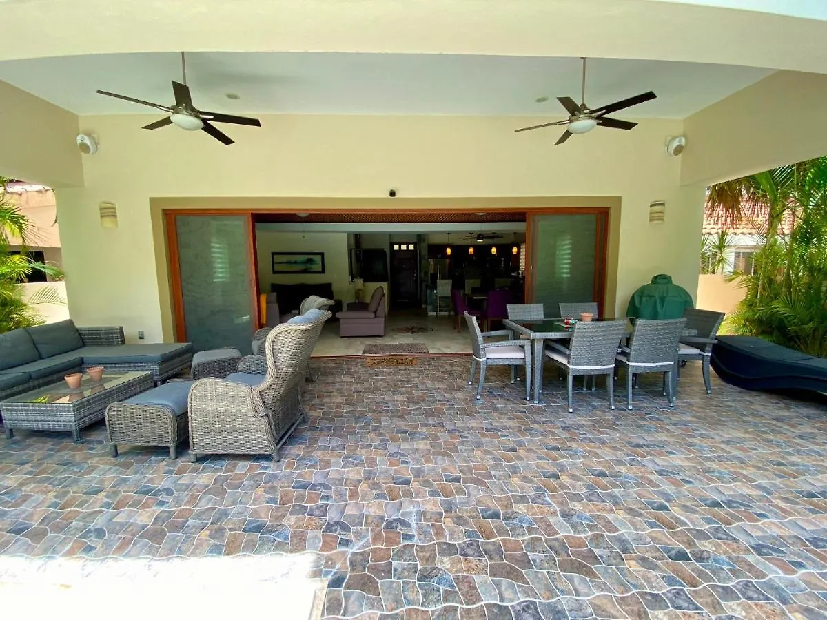Casa Arnold - Luxurious 4 Bedroom Villa With Pool Puerto Aventuras