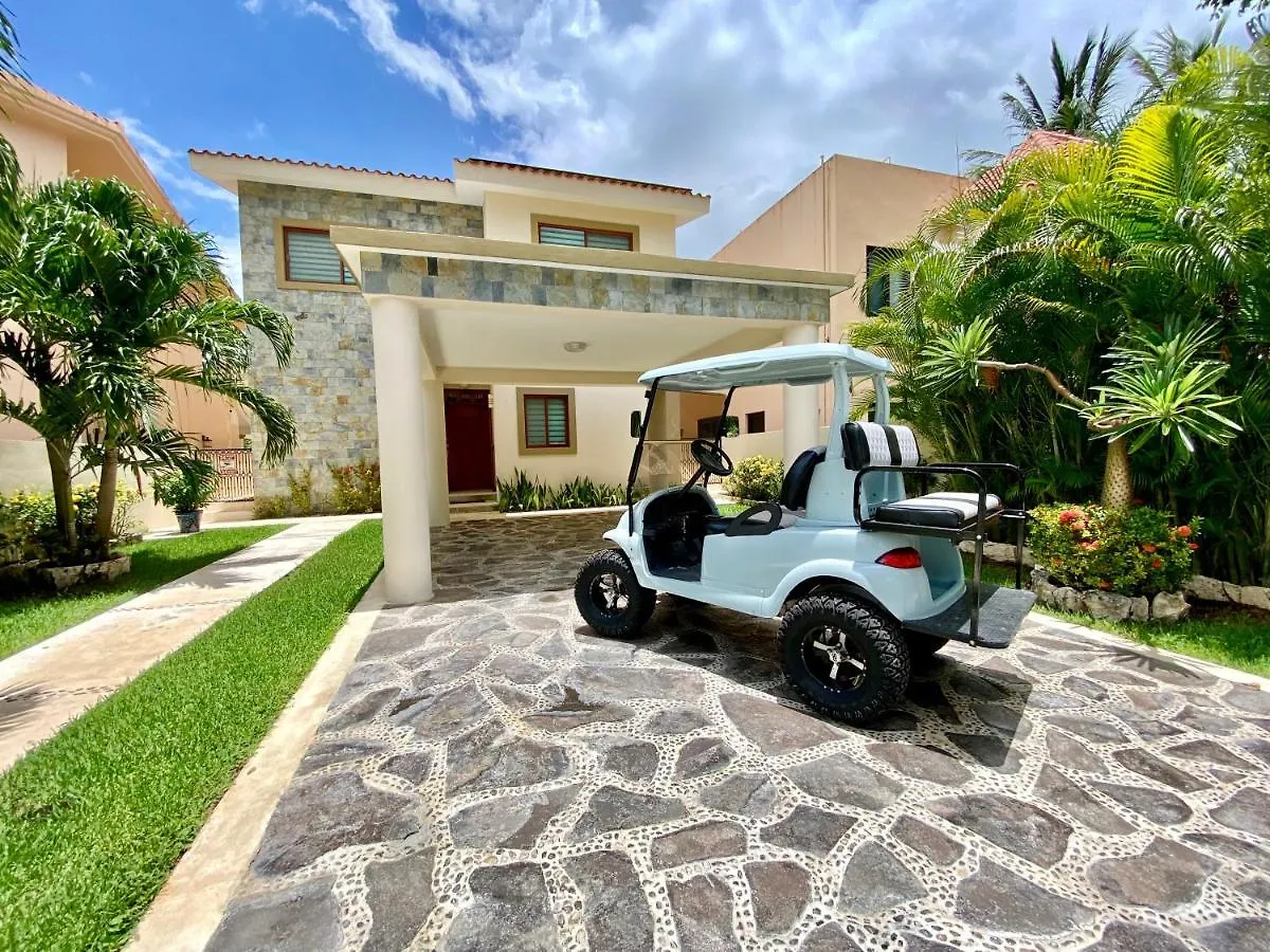Casa Arnold - Luxurious 4 Bedroom Villa With Pool Puerto Aventuras Mexico