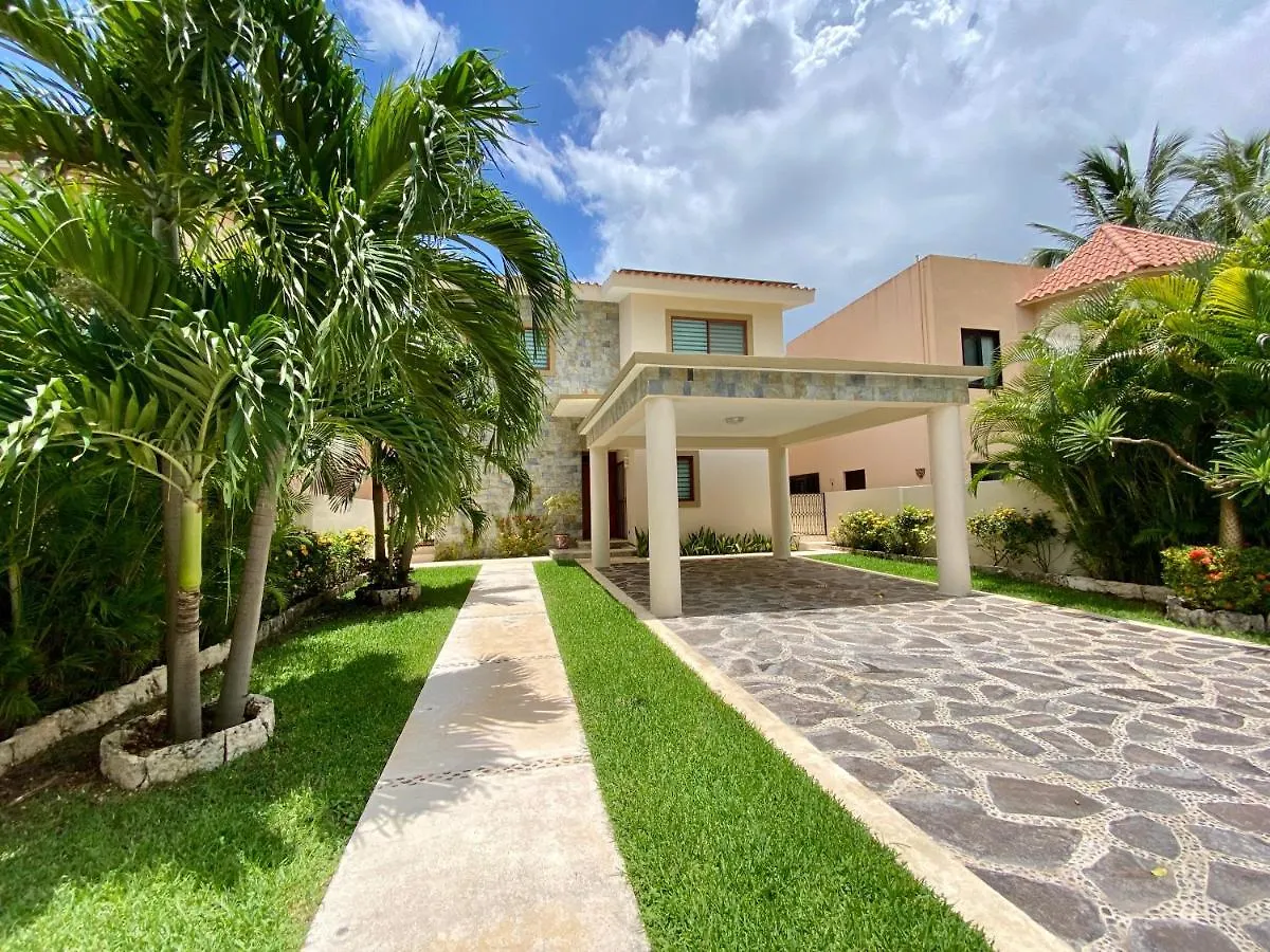 Casa Arnold - Luxurious 4 Bedroom Villa With Pool Puerto Aventuras